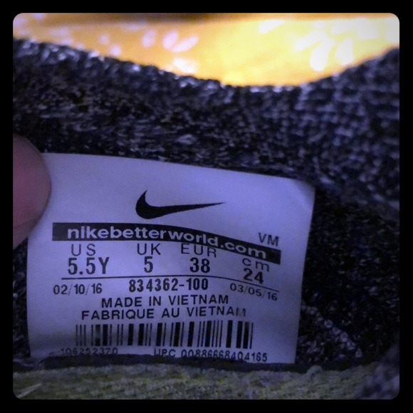 womens size 7.5 in men's nike